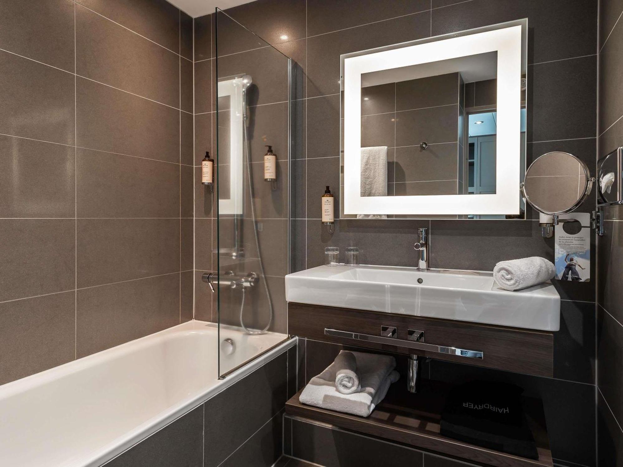 Junior King Suite